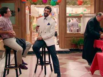 Rafael comprende que Alonso es mejor hombre para Marta que él Rafael comprende que Alonso es mejor hombre para Marta que él