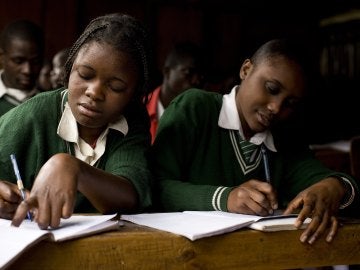  263 millones de niños y jóvenes, de Asia y Africa subsahariana, no van a la escuela