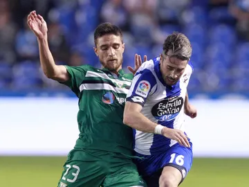 Ramos y Correia disputan el balón durante el Deportivo - Leganés Ramos y Correia disputan el balón durante el Deportivo - Leganés