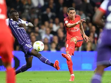Ángel Di María dispara a puerta ante el Toulouse Ángel Di María dispara a puerta ante el Toulouse
