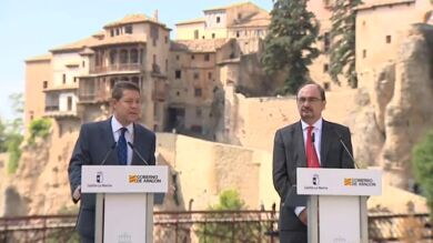 Los presidentes de Castilla-La Mancha y Aragón le recuerdan que no puede hacer un congreso antes de que se resuelva el gobierno 