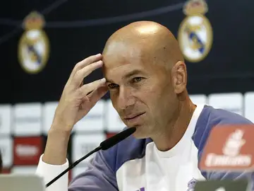 Zidane en rueda de prensa Zidane en rueda de prensa