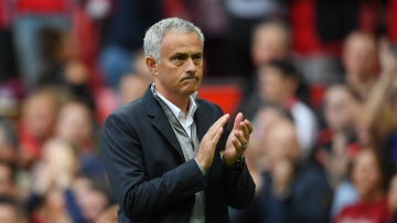 Mourinho aplaude