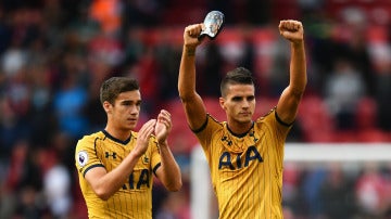 Los jugadores del Tottenham celebran su victoria contra el 'Boro'
