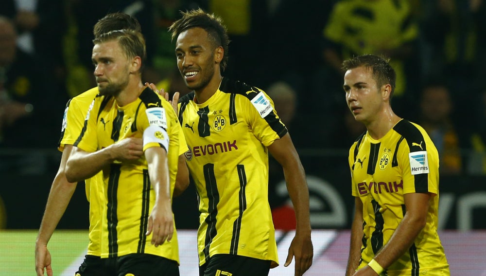 El Borussia de Dortmund celebra un gol
