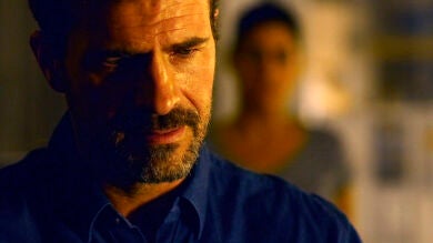 Héctor le revela la verdad a Lola: 