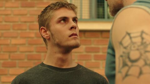 Fernando tiene un altercado en la cárcel