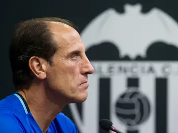 Voro González, dirigirá al Valencia contra el Atlético de Madrid Voro González, dirigirá al Valencia contra el Atlético de Madrid