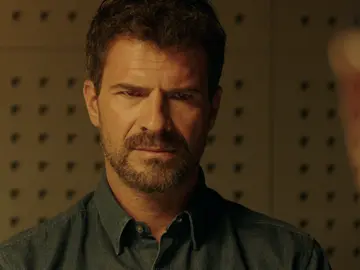 Héctor se somete al polígrafo Héctor se somete al polígrafo