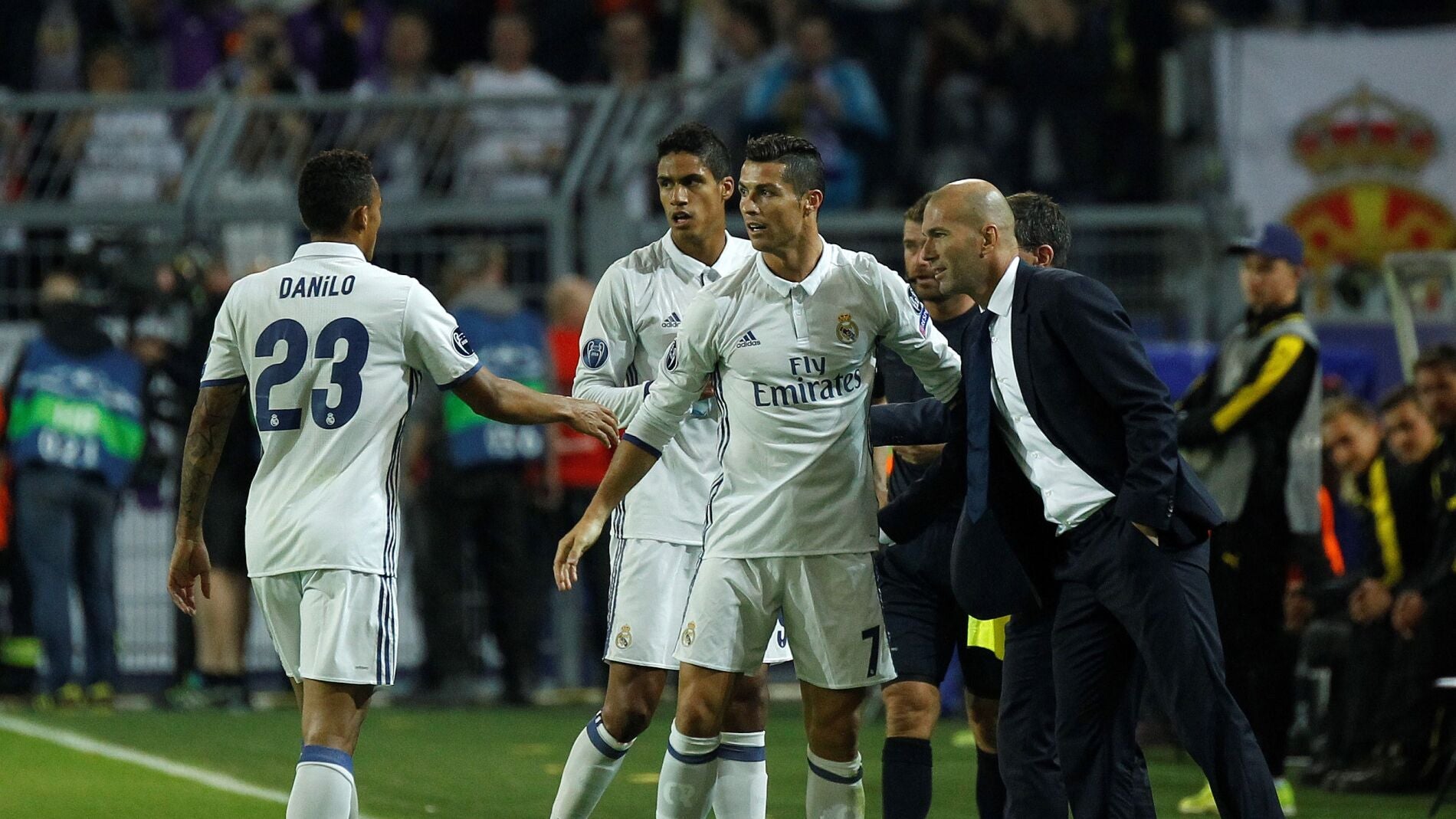 Cristiano Ronaldo y Zidane, firman la paz tras el gol del portugu&eacute;s