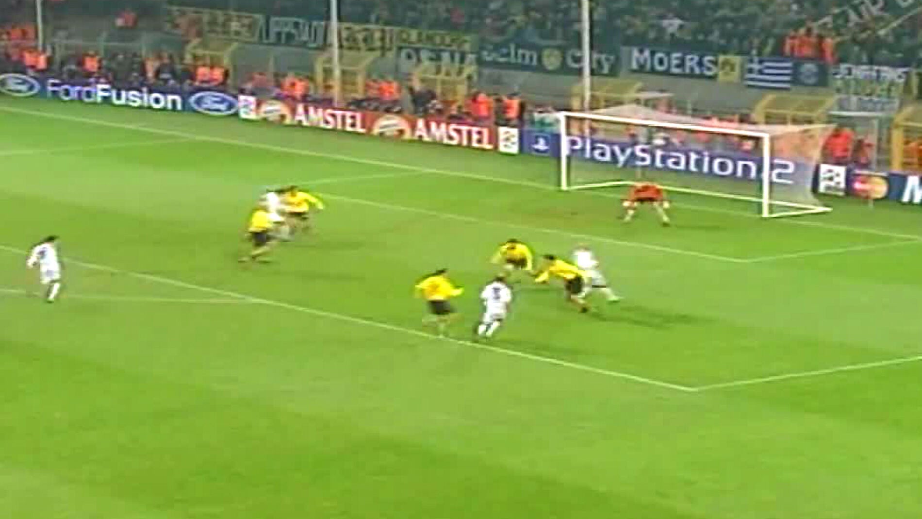 Zidane asiste a Portillo en el 2003