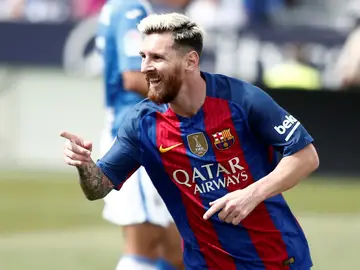 Messi felicita a Totti por su 40 cumpleaños. Messi felicita a Totti por su 40 cumpleaños.