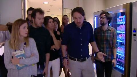 Frame 22.666812 de: Los partidos reclaman a Pedro S&aacute;nchez que encuentre una salida para no perjudicar a todos