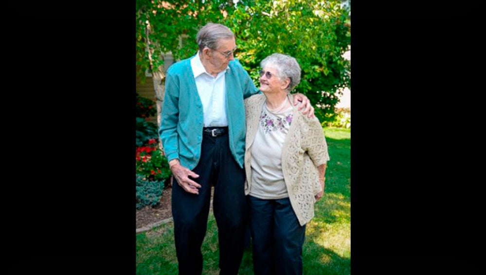 John y Vera celebrando su 77 aniversario