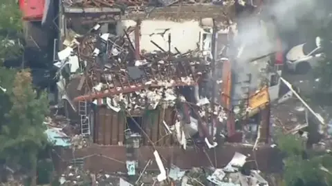 Explota un laboratorio clandestino de drogas en el barrio neoyorquino del Bronx Explota un laboratorio clandestino de drogas en el barrio neoyorquino del Bronx