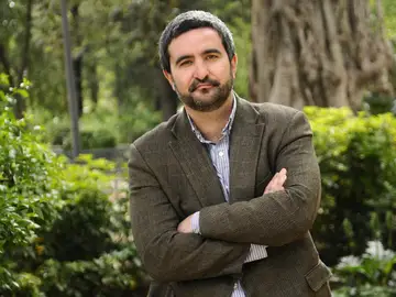 El escritor y periodista sevillano Daniel Ruiz García El escritor y periodista sevillano Daniel Ruiz García