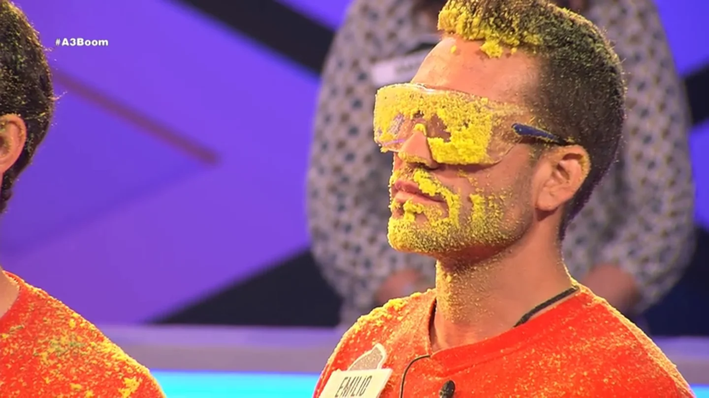 Frame 51.522152 de: ¡God Save The Queen! Frame 51.522152 de: ¡God Save The Queen!