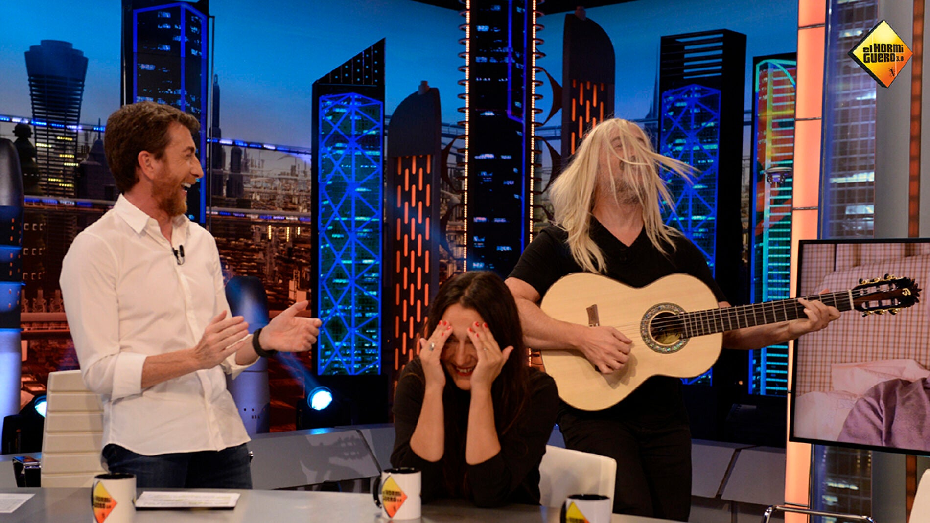 Javier C&aacute;mara nos confiesa su obsesi&oacute;n por las pelucas