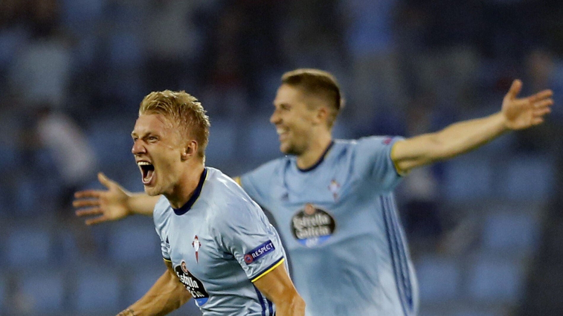 Wass celebra el 2-0 ante el Panathinaikos