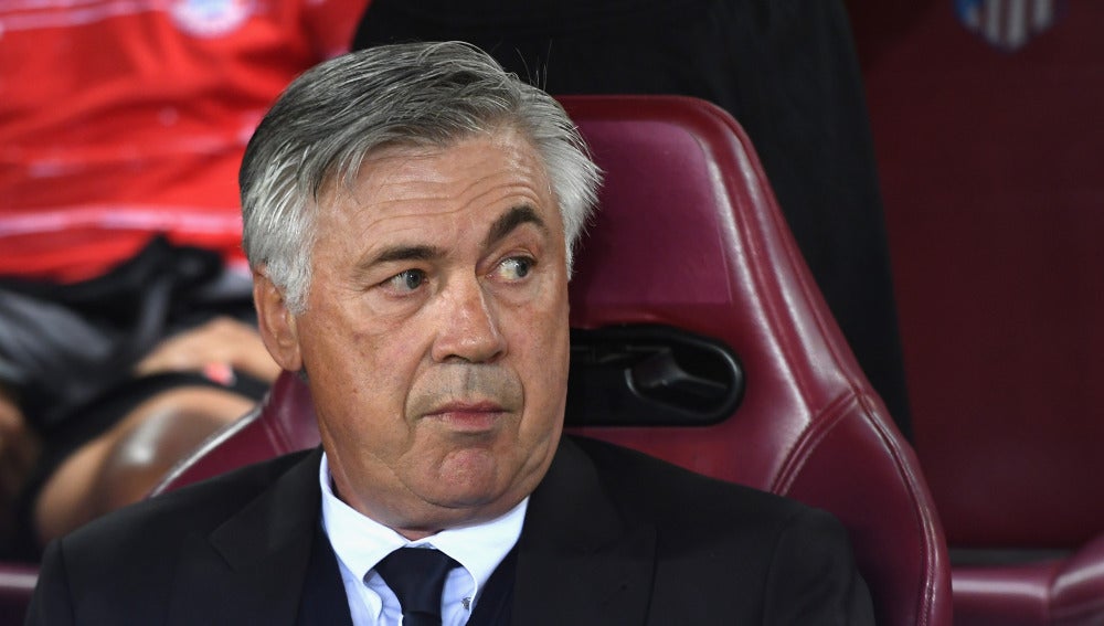Carlo Ancelotti en el Vicente Calderón.