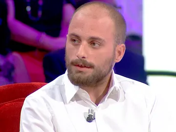 Alberto conoce a su posible padre biológico en 'El amor está en el aire' Alberto conoce a su posible padre biológico en 'El amor está en el aire'