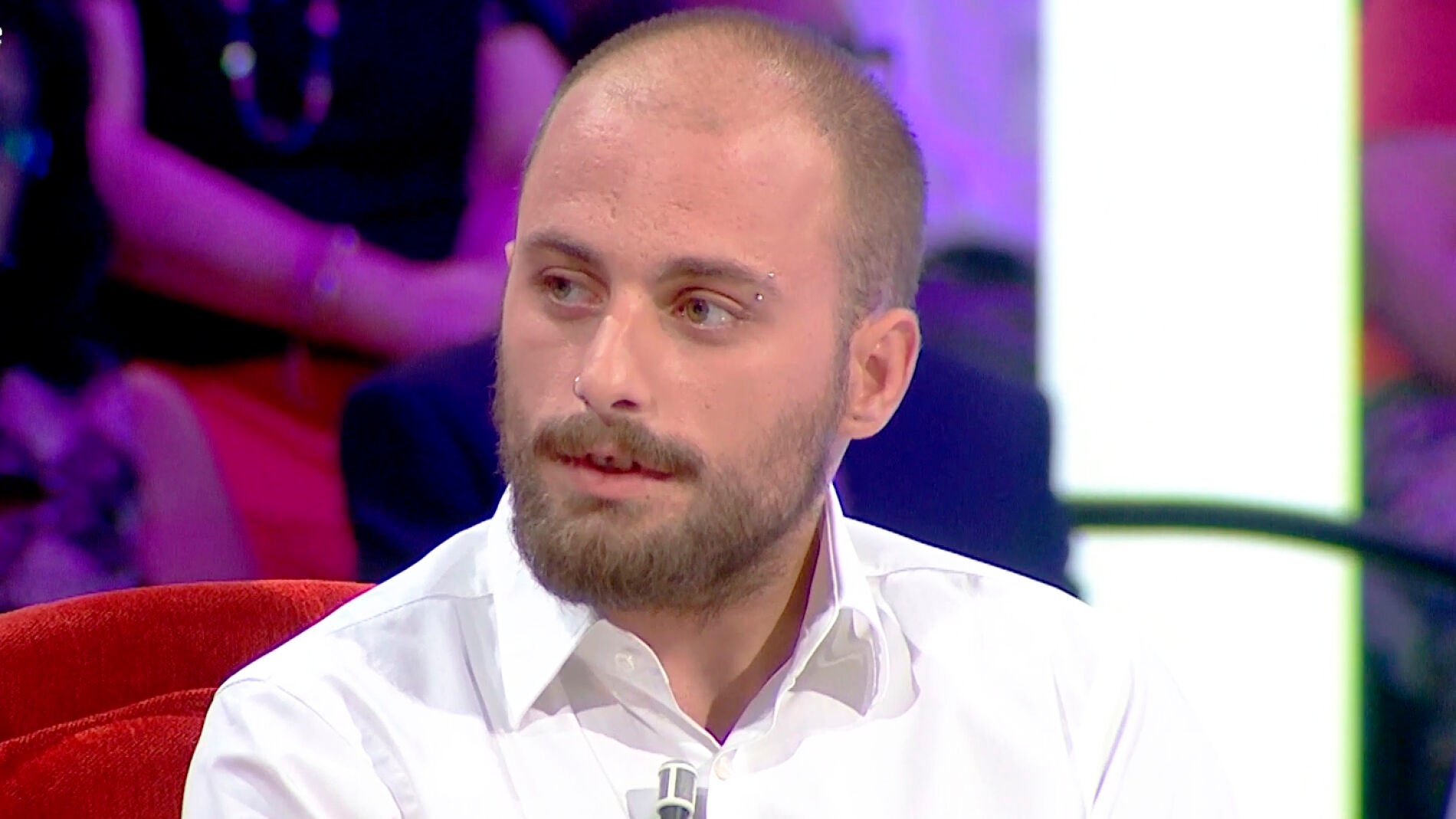 Alberto conoce a su posible padre biol&oacute;gico en 'El amor est&aacute; en el aire'