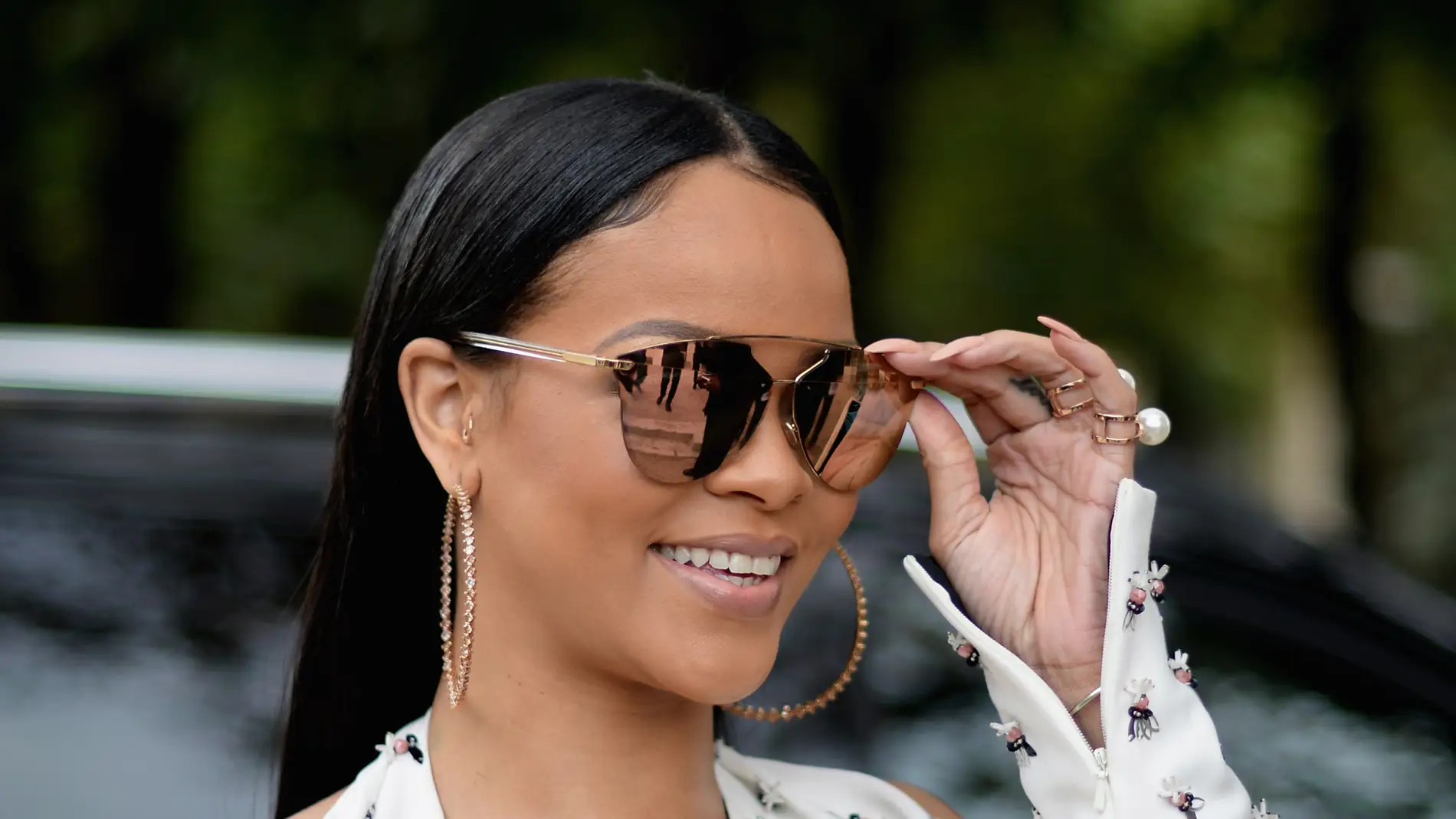 Rihanna en la semana de la moda de París 2016