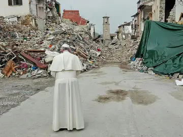 El Papa Francisco en Amatrice El Papa Francisco en Amatrice