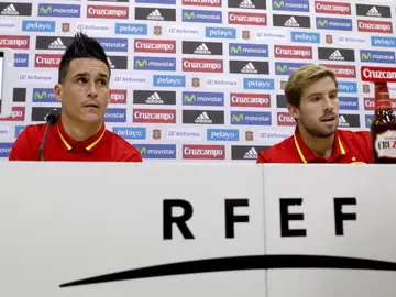 Callejón e Iñigo Martínez comparecen ante los medios Callejón e Iñigo Martínez comparecen ante los medios
