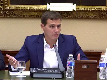 Frame 69.67395 de: Los partidos políticos siguen pendientes de la crisis socialista Frame 69.67395 de: Los partidos políticos siguen pendientes de la crisis socialista