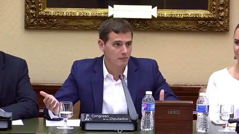 Frame 69.67395 de: Los partidos políticos siguen pendientes de la crisis socialista Frame 69.67395 de: Los partidos políticos siguen pendientes de la crisis socialista