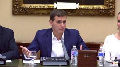 Los partidos políticos siguen pendientes de la crisis socialista