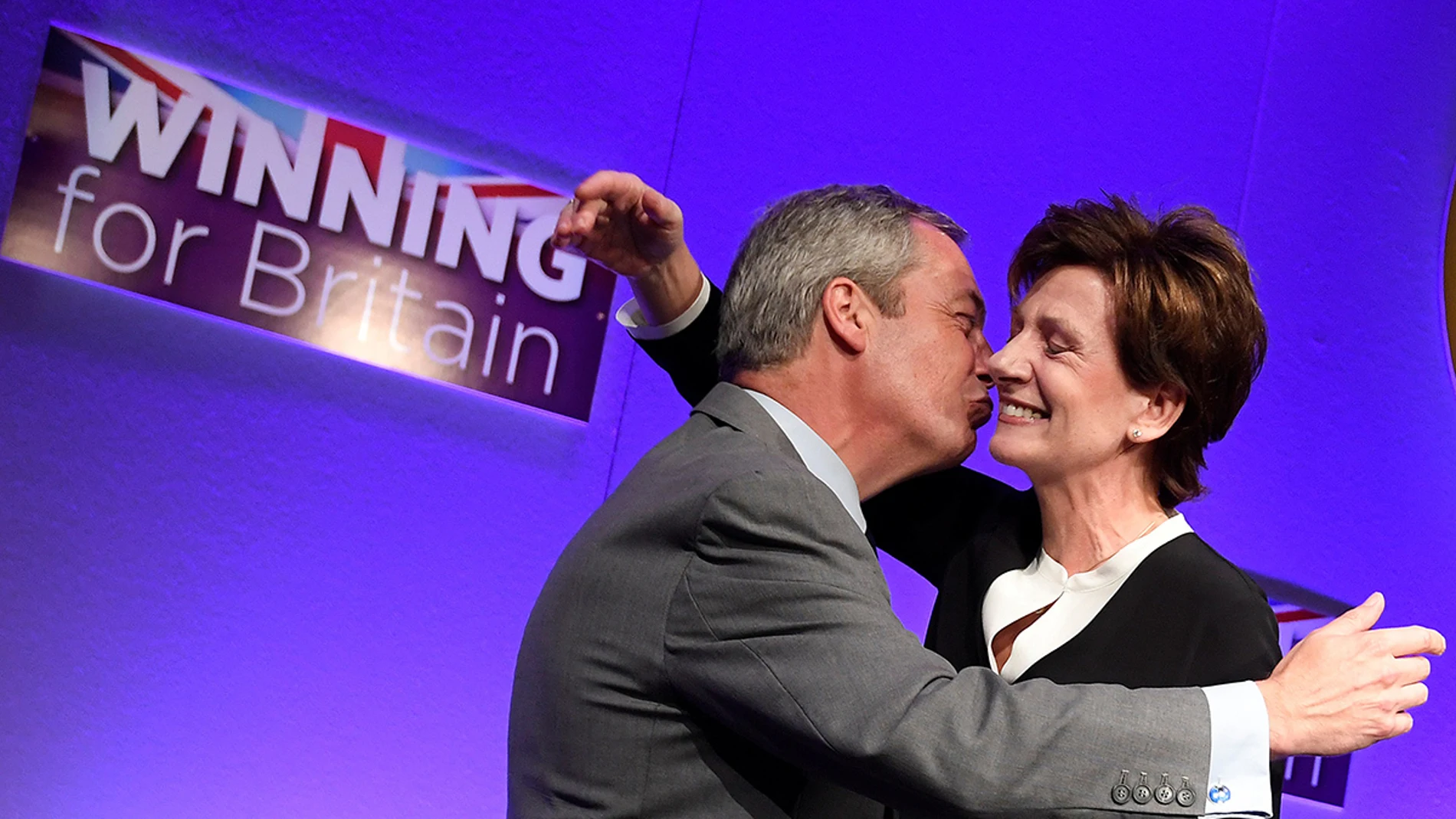 Nigel Farage y Diane James Nigel Farage y Diane James