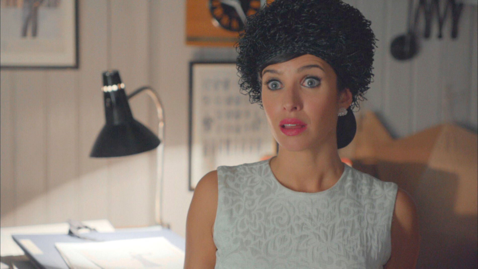 Adele llega a las galer&iacute;as con una impactante noticia: "Alberto M&aacute;rquez est&aacute; vivo"