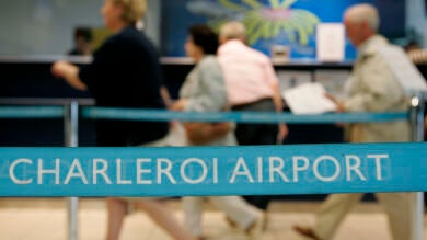 Doble alerta de bomba en el aeropuerto y la estación de Charleroi