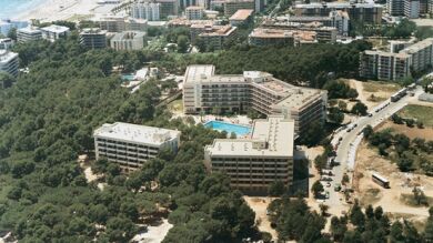 Un muerto por un brote de legionelosis en un hotel de Salou con 6 afectados más