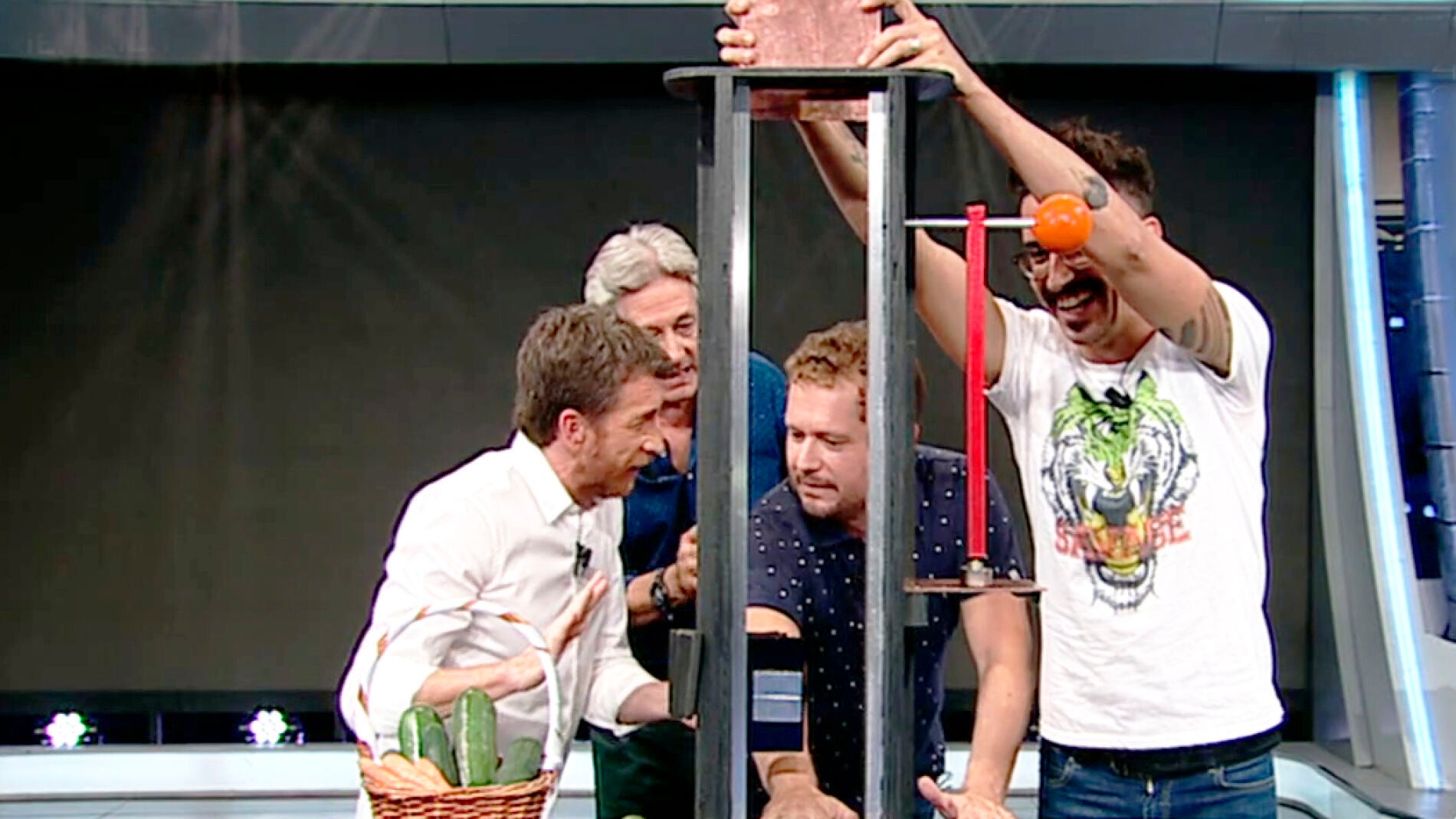 El Monaguillo pone en peligro su brazo