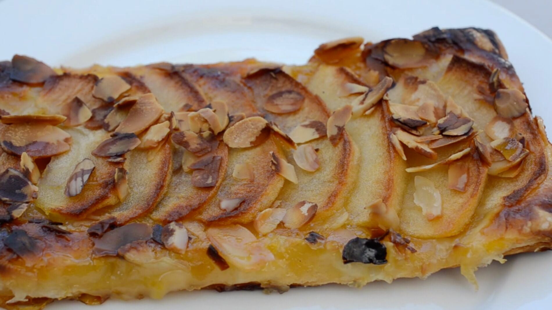 Tarta de manzana con miel de Bocados Divinos.