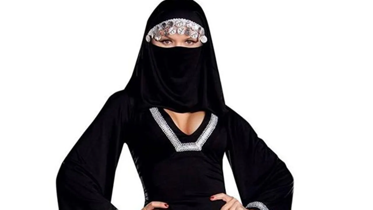 3.500+ Disfraz De Arabe Mujer Fotografías de stock, fotos e imágenes libres  de derechos - iStock