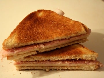 Con este truco, quedará un sándwich perfecto. Con este truco, quedará un sándwich perfecto.