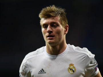 Toni Kroos en un partido con el Real Madrid