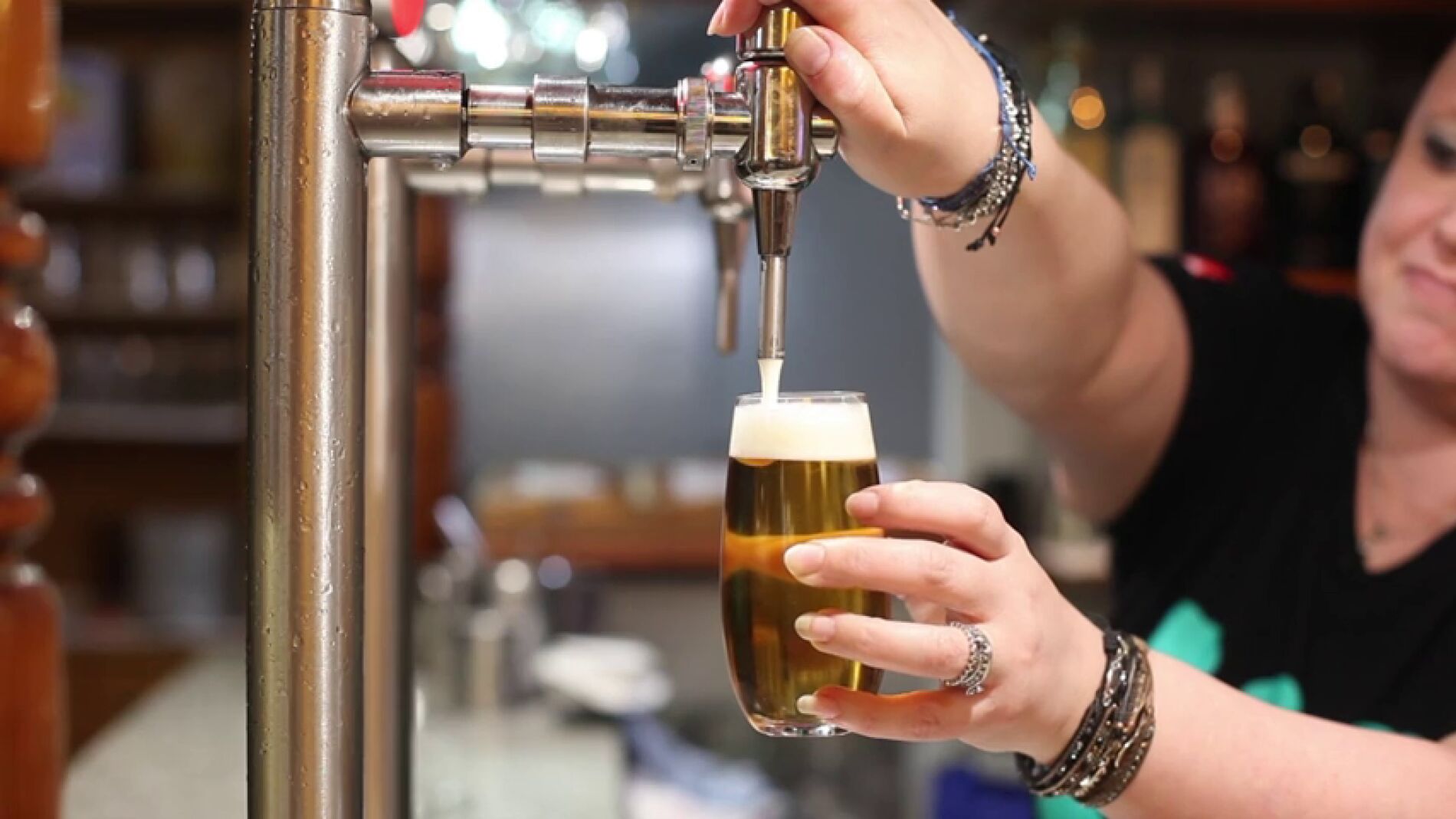 Frame 28.121057 de: ¿Quieres saber cómo tirar la mejor caña?