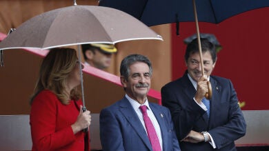 Javier Fernández, protagonista en el desfile del 12 de octubre, marcado por la incertidumbre política