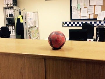 Primer balón requisado por la Policía