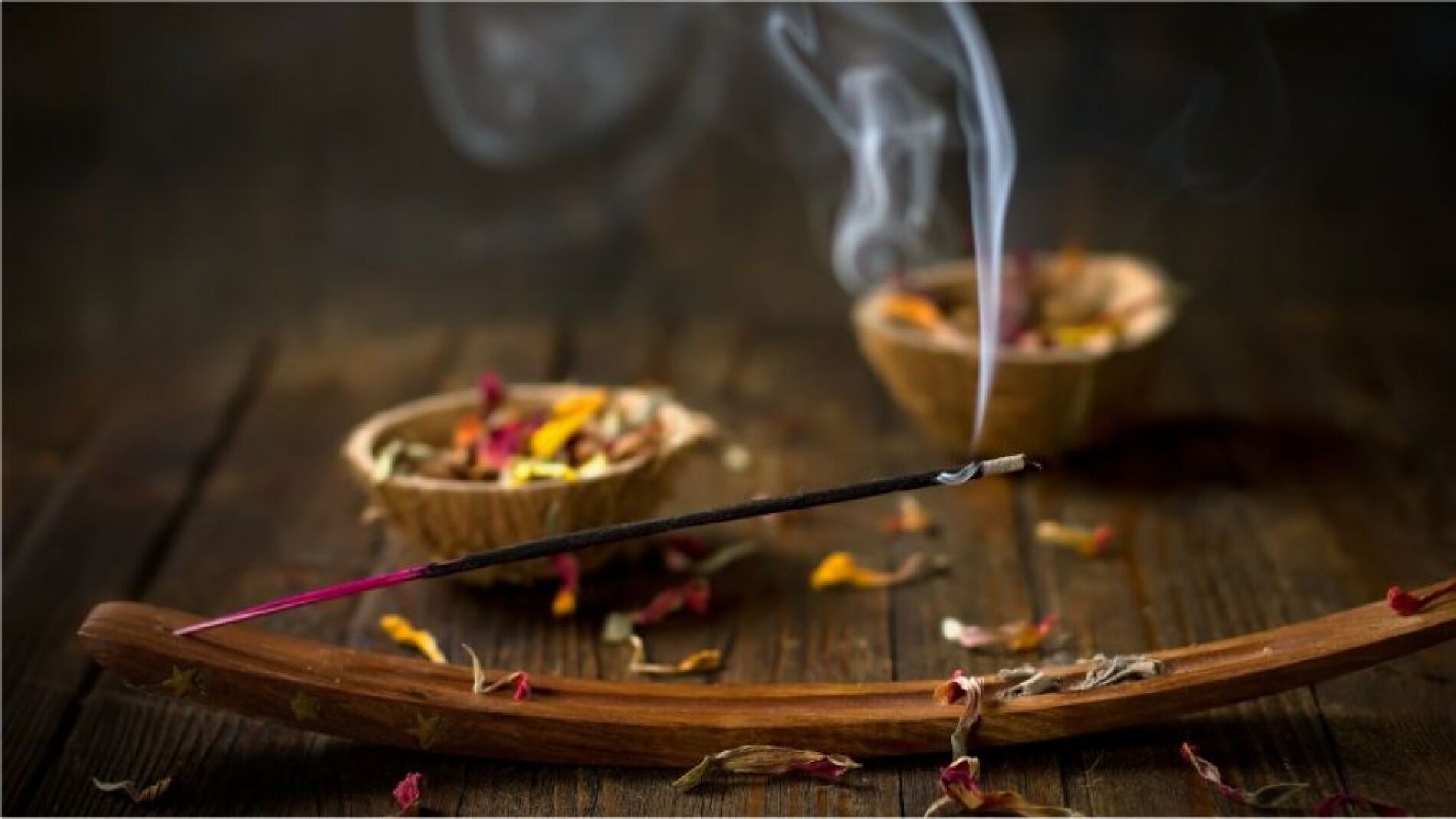 El humo del incienso es m&aacute;s da&ntilde;ino que el del tabaco