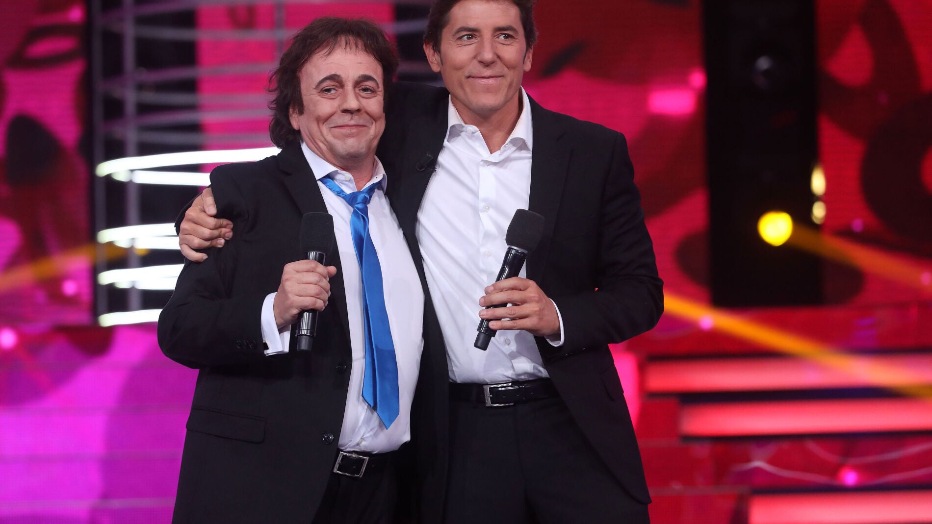 Carlos Latre: "Qu&eacute; profunda emoci&oacute;n verte imitar tan bien a Dyango" 