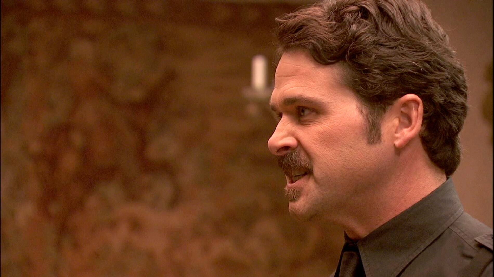 Crist&oacute;bal rumia su venganza contra Emilia