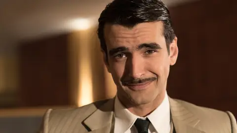 Aitor Luna es Humberto Santamaría Aitor Luna es Humberto Santamaría