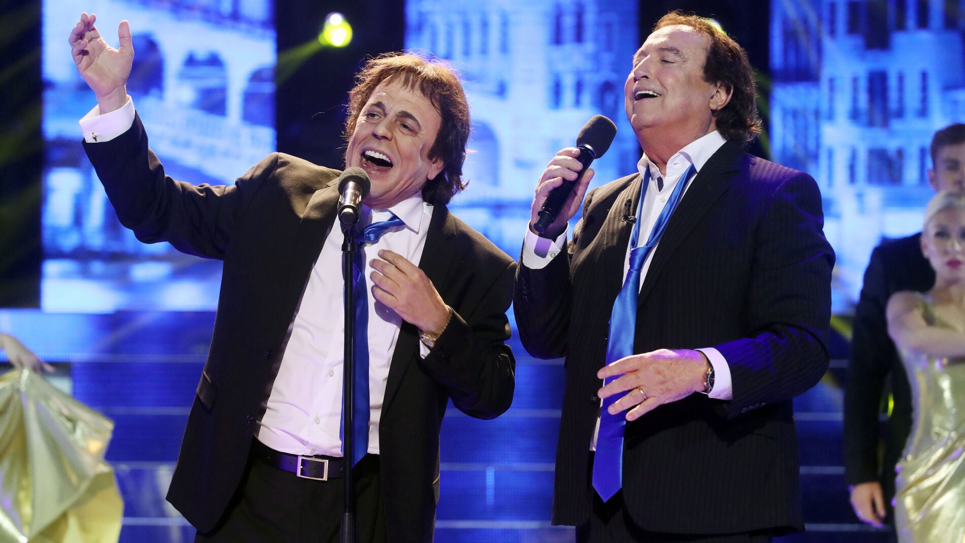 Juan Mu&ntilde;oz nos sorprende interpretando 'Venecia sin ti' junto al propio Dyango