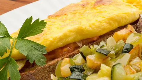 Arguiñano - Tortillas de pavo con pisto